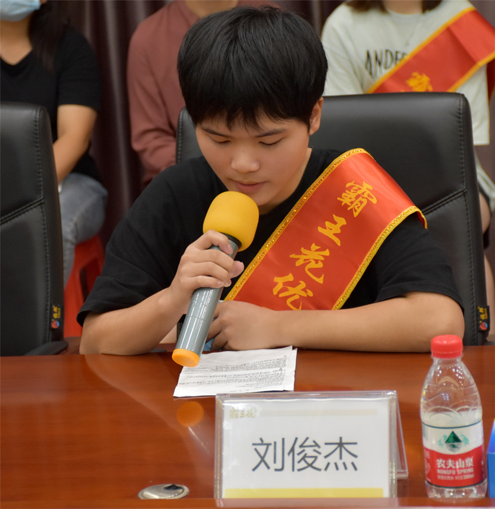 1630316908784689.jpg 學生代表發言3.jpg